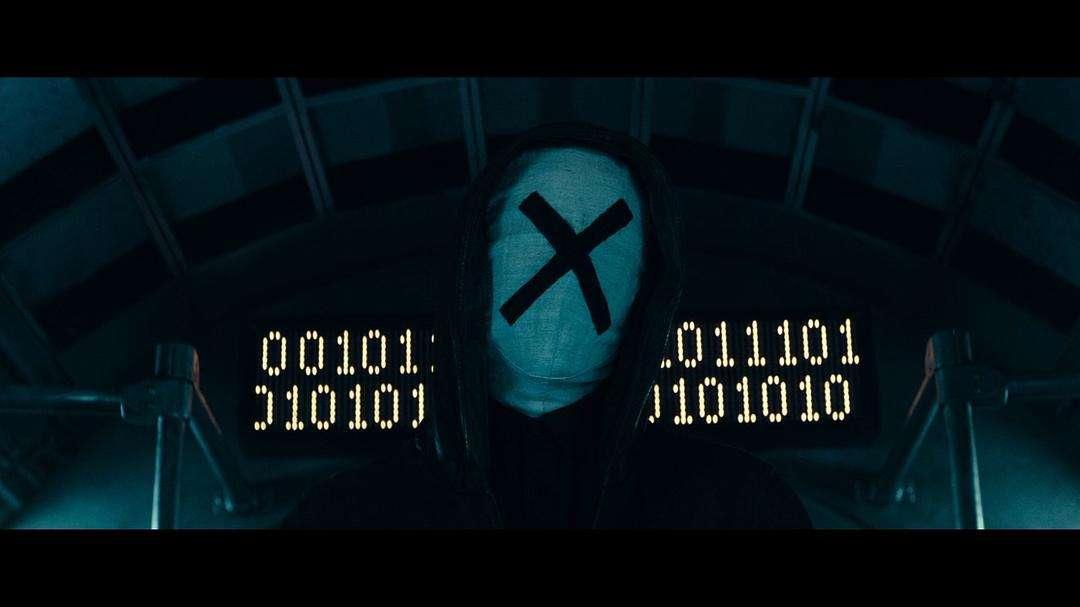 一部讲述黑客的高智商犯罪电影，人类才是最大的安全漏洞 - 第1张